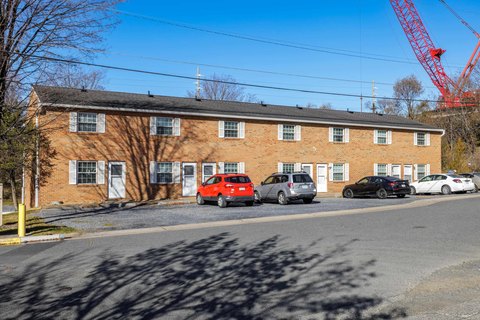 14-Unit Brick Apartment Building
