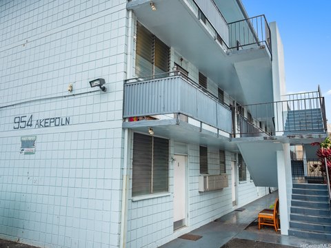 Honolulu Apartment Building Investment Opportunity