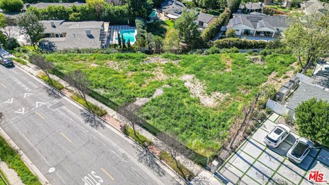 Land, Woodland Hills, CA