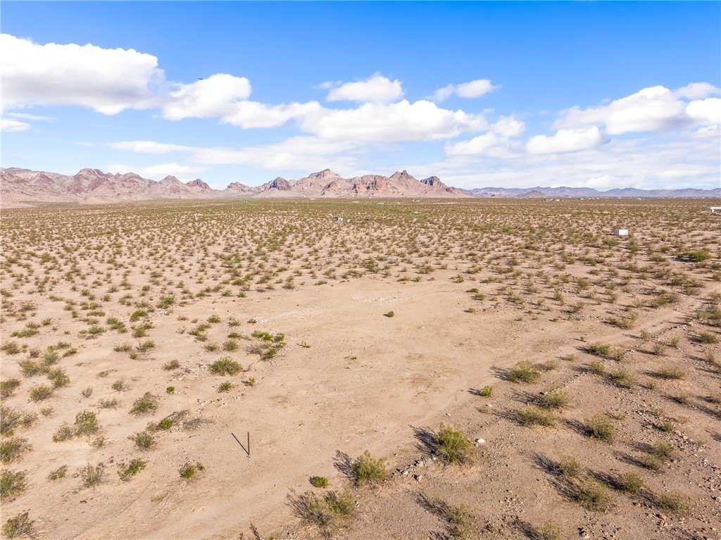 Golden Valley Land with Panoramic Views