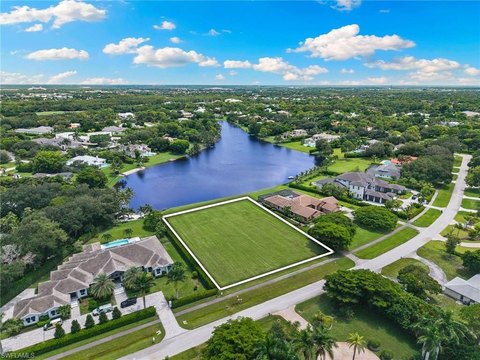 Land, NAPLES, FL