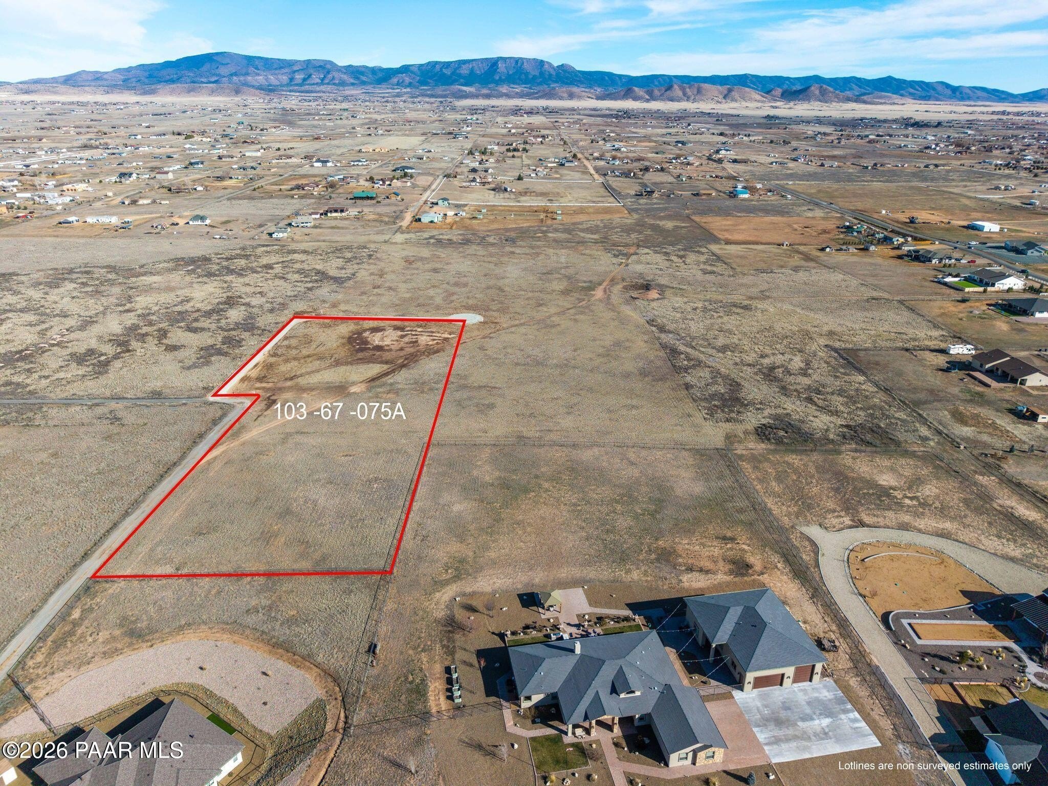 4 Acres in Windmill Ranch