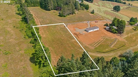 Land in North Plains, OR