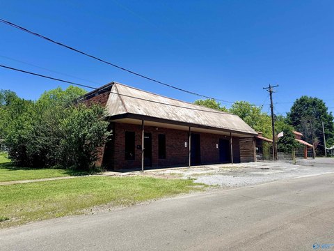 Versatile Commercial Property in Woodville