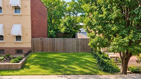 Land, St Louis, MO
