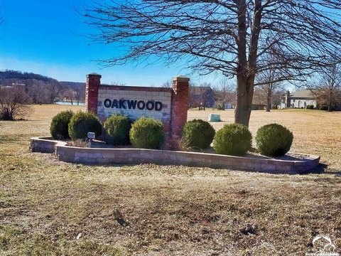 Residential Land in Oakwood Estates