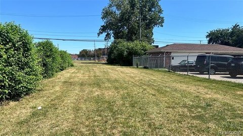 LAND - Detroit, MI