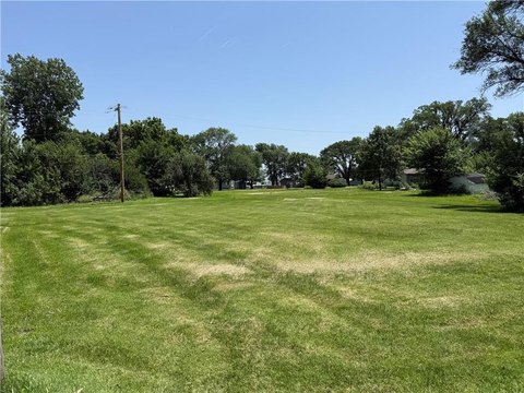 LAND - Richmond, KS