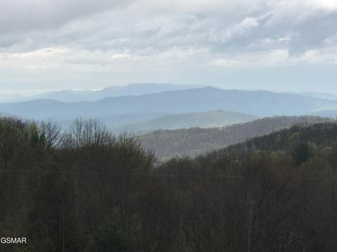 LAND - Sevierville, TN