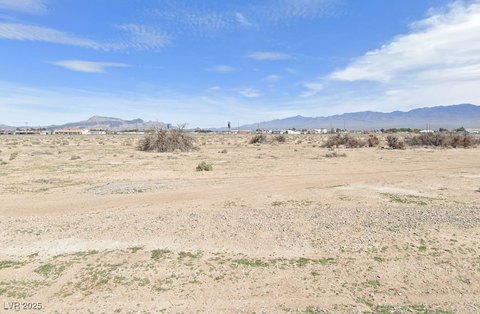 Residential Lot with Mountain Views
