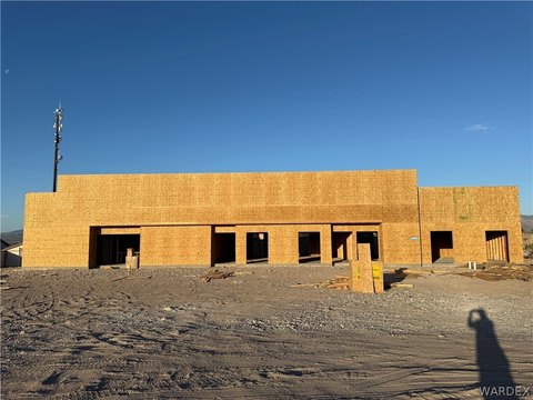 Retail Plaza on Highway 95