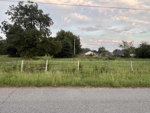 Residential Land in Pine Bluff