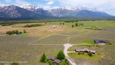 Land, Jackson, WY