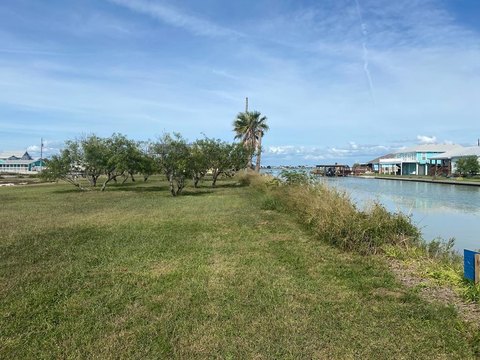 Rockport Canal Front Land