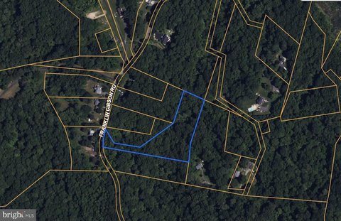 Land in Tracys Landing, MD