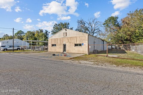 Industrial Warehouse Space in Lafayette