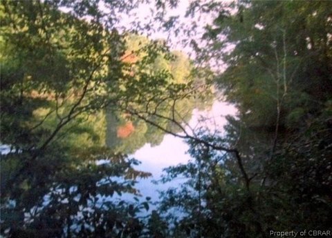 Waterfront Residential Land in Cobbs Creek