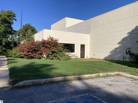 Industrial Manufacturing Building with Docks