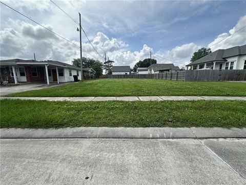 LAND - Arabi, LA
