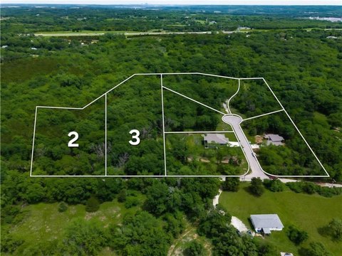 Edwardsville, KS Treed Lot