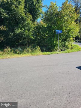 Land in Herndon, Virginia