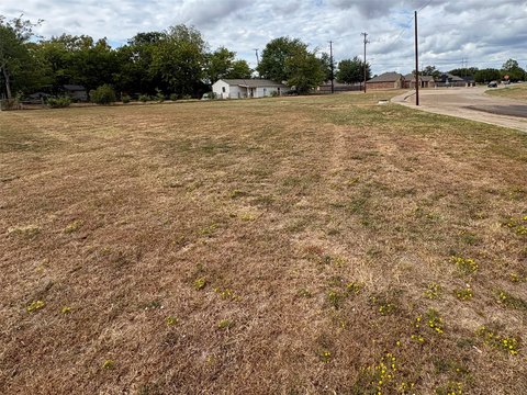 Land, Commerce, TX