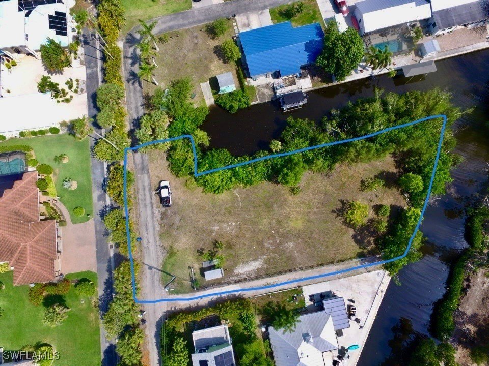 Waterfront Land Near Caloosahatchee River