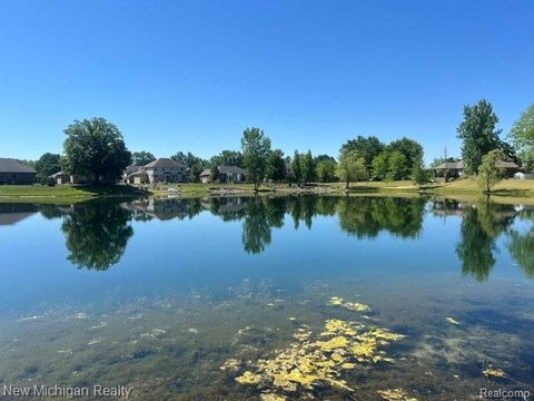 LAND - Chesterfield Twp, MI
