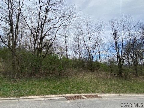 LAND - Johnstown, PA