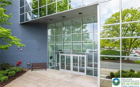 Highland Avenue Office Suite