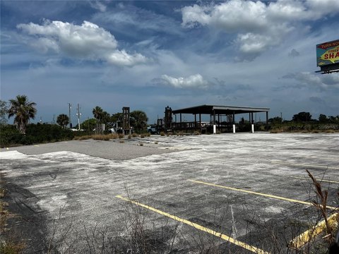 Commercial Land with Covered Area