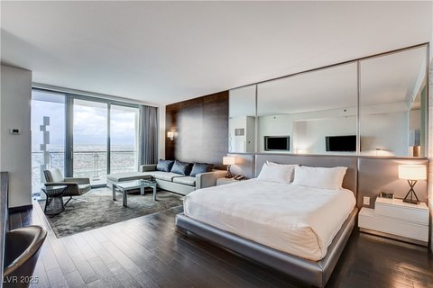 Las Vegas High-Rise Condo