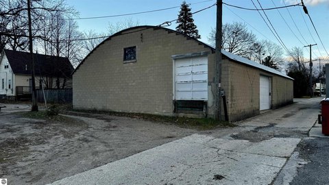 Block Warehouse with Loading Dock