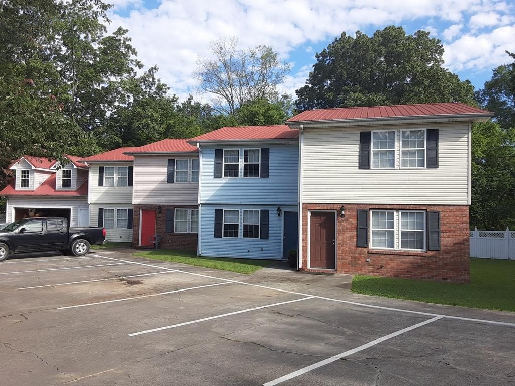Chatsworth Rental Property with Development Potential
