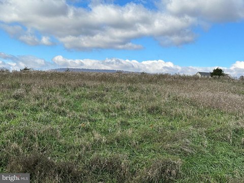 Level Building Lot in Keyser