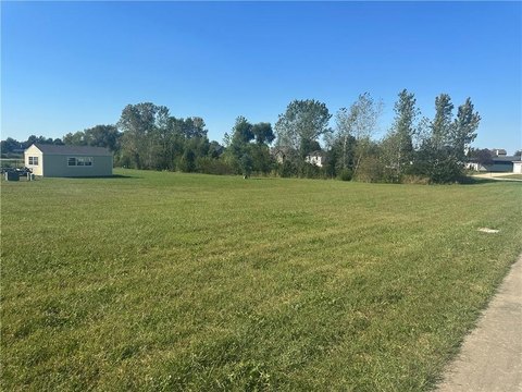 Land, Paola, KS