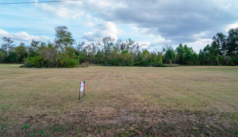 Land, Raceland, LA
