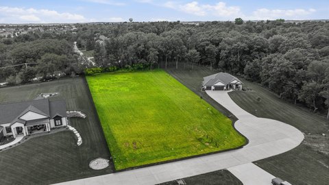 LAND - Dubuque, IA