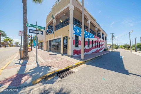 Daytona Beach Restaurant/Bar Opportunity