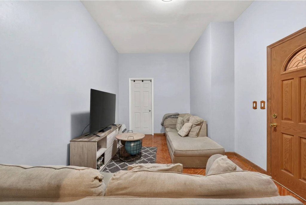 Picture 8
