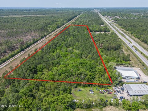 Prime Commercial Land Opportunity