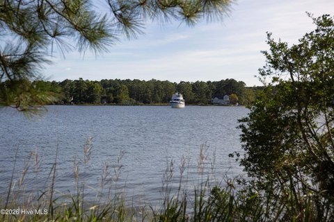 Land, Oriental, NC
