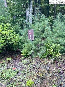 Residential Land in West Jefferson