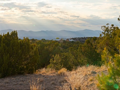LAND - Santa Fe, NM