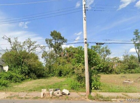 LAND - St Louis, MO
