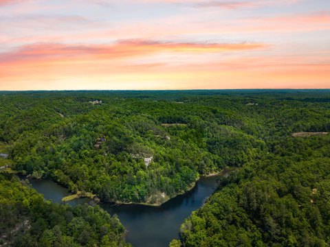 LAND - Zoe, KY