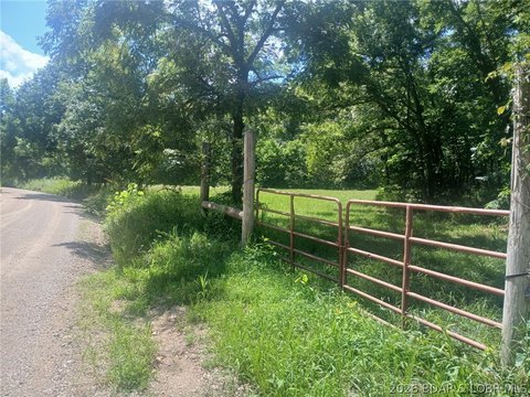 LAND - Linn Creek, MO