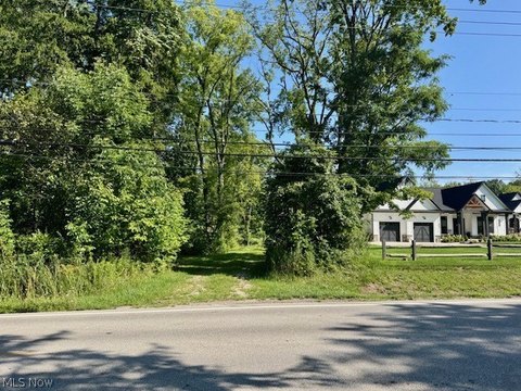 Land, North Royalton, OH