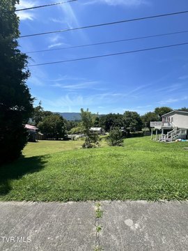 LAND - Kingsport, TN