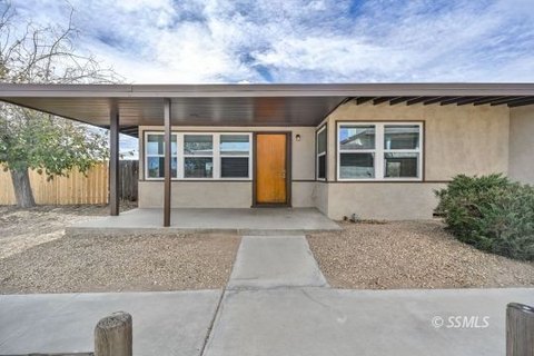 Remodeled Duplex in Ridgecrest